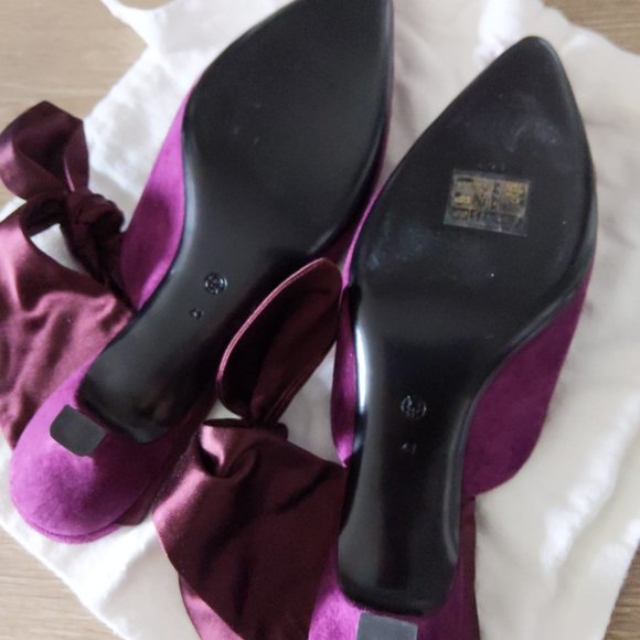 THE ROW Coco bow-embellished suede mules - Picture 7 of 12